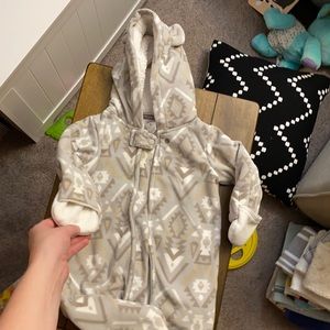 Zip-up infant/baby bunting/warm bodysuit